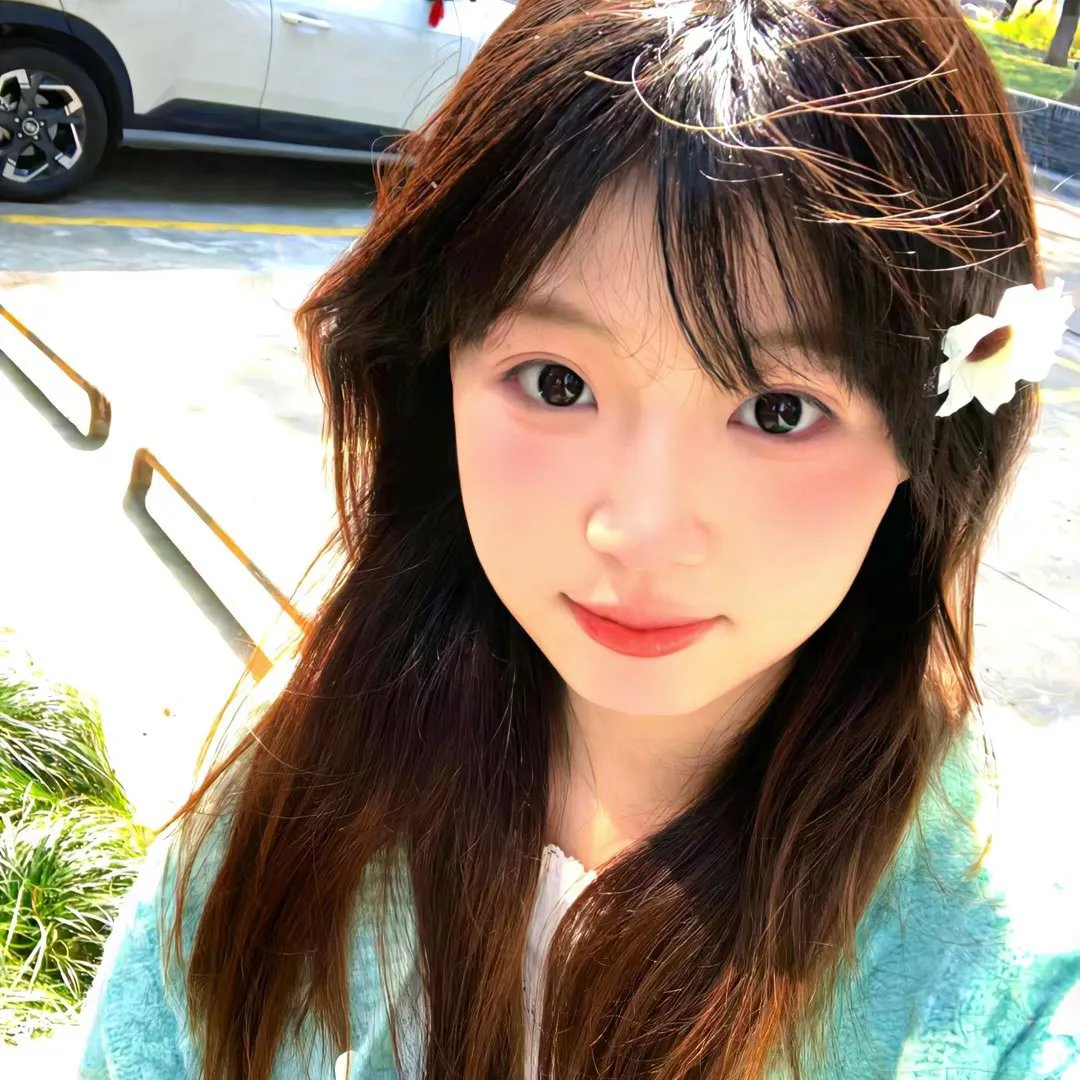 谜一样的双眼